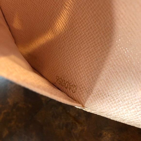 Louis Vuitton Ballerina Pink Koala PM Agenda - Picture 6 of 8